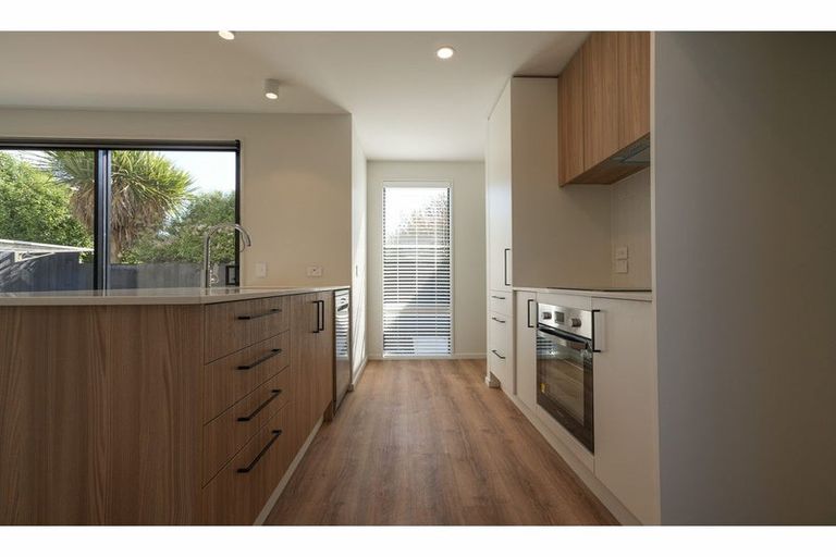 Photo of property in 4/63 Waltham Road, Sydenham, Christchurch, 8023