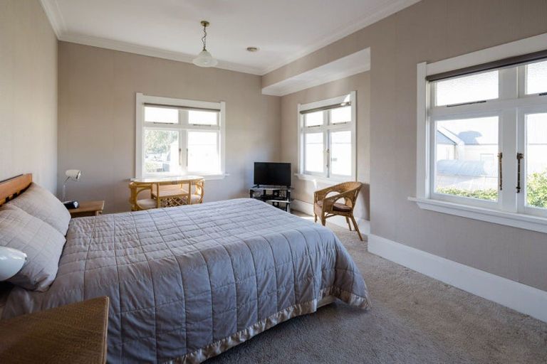 Photo of property in 70 Queen Street, Cambridge, 3434