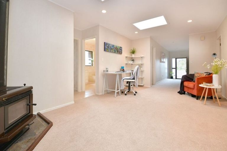 Photo of property in 42 The Circle, Manly, Whangaparaoa, 0930