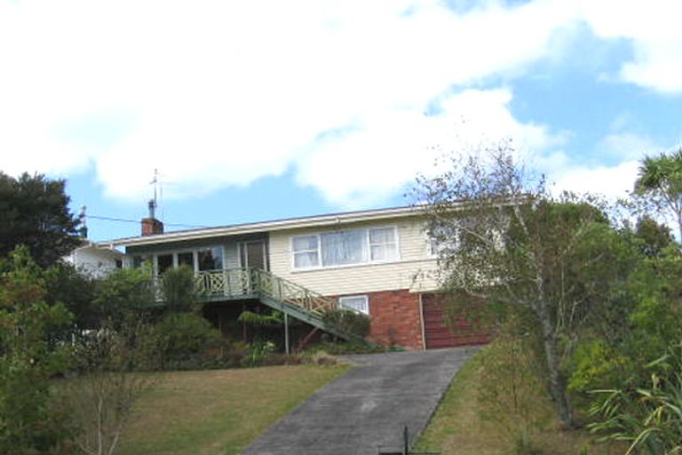 Photo of property in 30 William Souter Street, Forrest Hill, Auckland, 0620