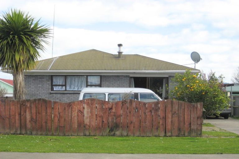 Photo of property in 19 Rata Avenue, Edgecumbe, 3120