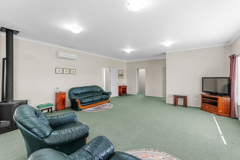 Photo of property in 4 Carrington Drive, Carterton, 5713