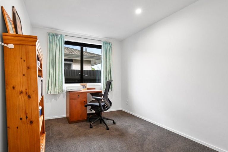 Photo of property in 24a Leeds Street, Milson, Palmerston North, 4414