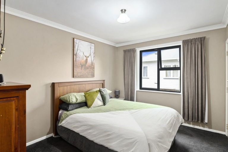 Photo of property in 14 Quinn Road, Levin, 5510