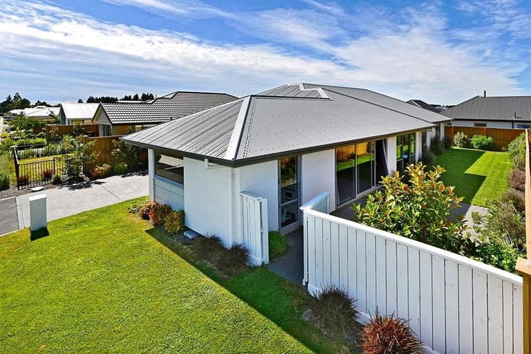 Photo of property in 10 Burford Way, Rolleston, 7615