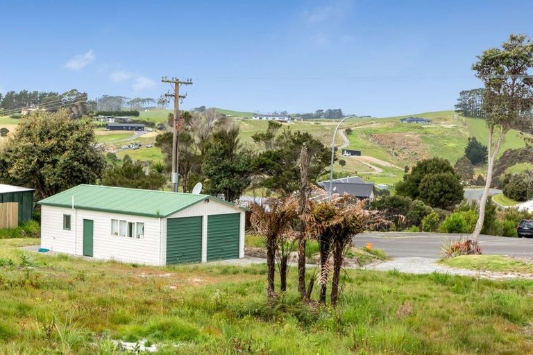 Photo of property in 119 Cable Bay Block Road, Cable Bay, 0420