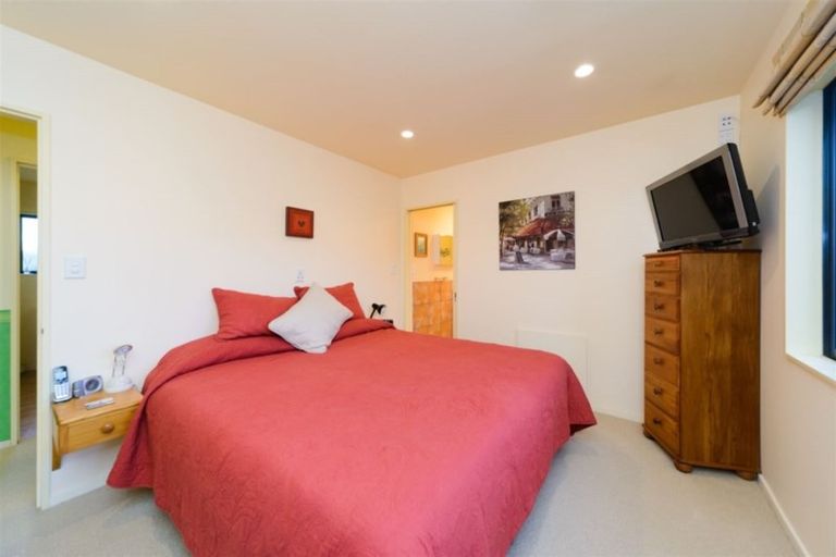 Photo of property in 23 Madison Avenue, Milson, Palmerston North, 4414
