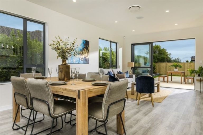 Photo of property in 73 Tapu Road, Huapai, Kumeu, 0810