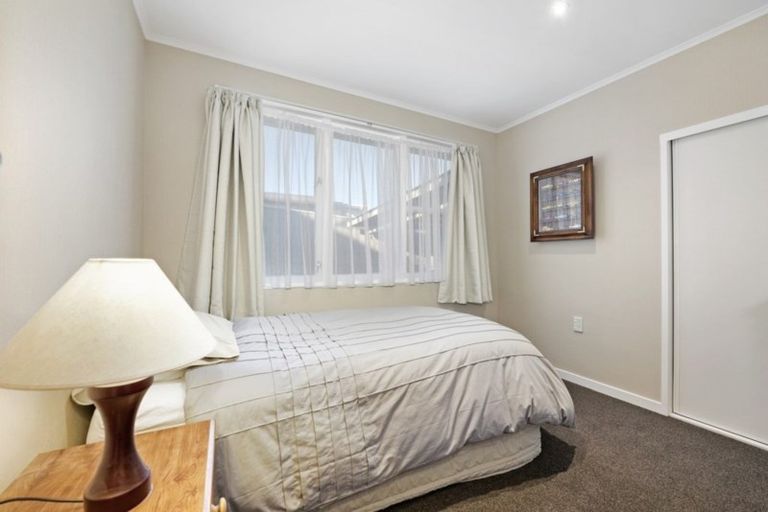 Photo of property in 21 Sunnyview Drive, Brown Owl, Upper Hutt, 5018