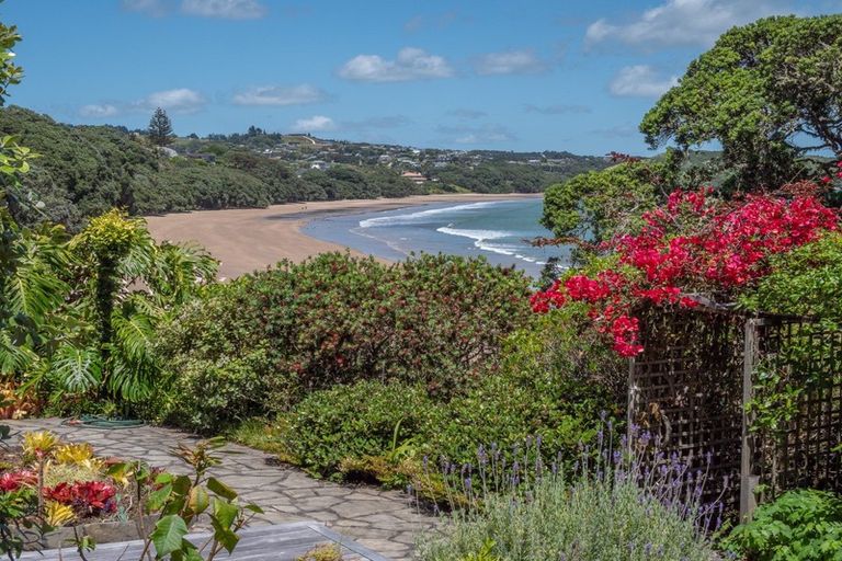 Photo of property in 8 Kotare Drive, Coopers Beach, 0420