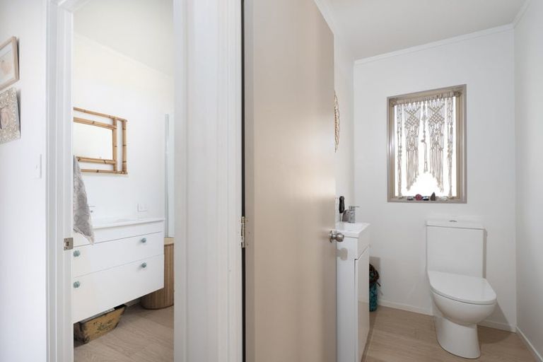 Photo of property in 28 Charles Green Drive, Cooks Beach, Whitianga, 3591