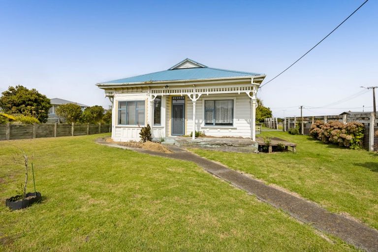 Photo of property in 11 Suffolk Street, Patea, 4520