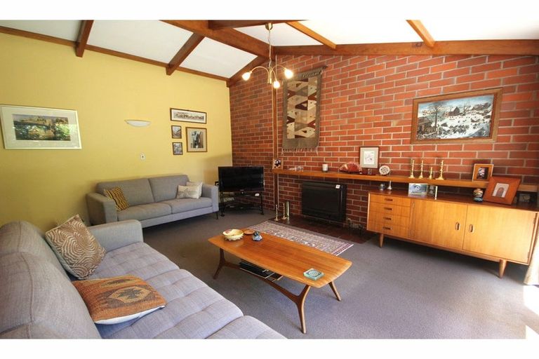 Photo of property in 1 Wayside Avenue, Burnside, Christchurch, 8053