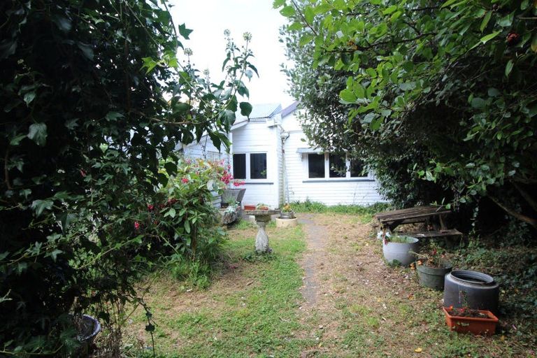 Photo of property in 13 Ormond Street, Woodville, 4920