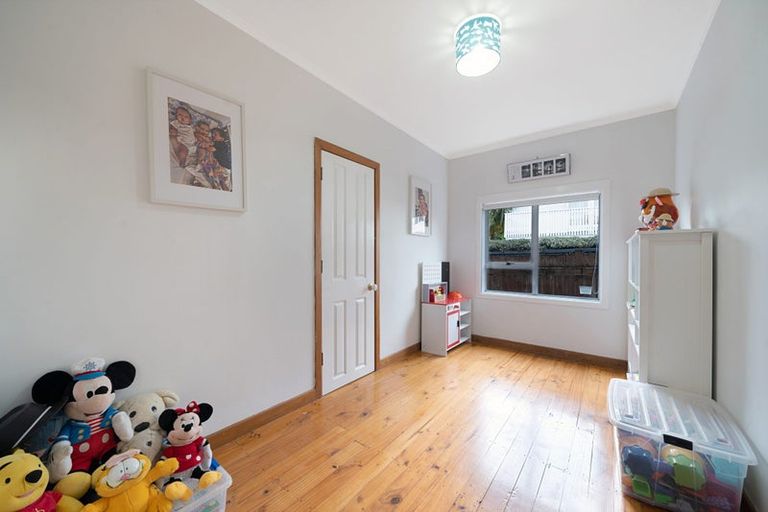 Photo of property in 12 Trig Road, West Harbour, Auckland, 0618