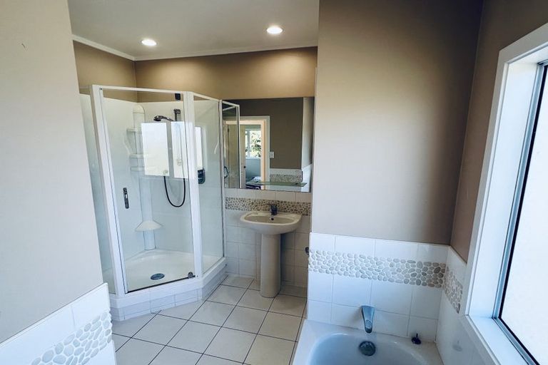 Photo of property in 619 State Highway 16, Kumeu, 0891