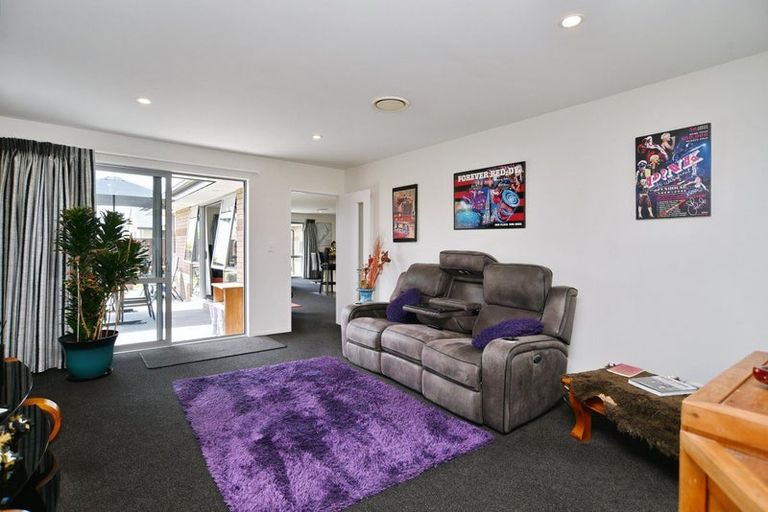 Photo of property in 2 Foxton Drive, Kaiapoi, 7630