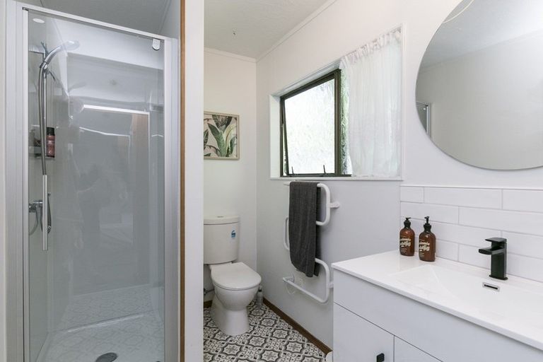 Photo of property in 76 Khandallah Road, Ngaio, Wellington, 6035