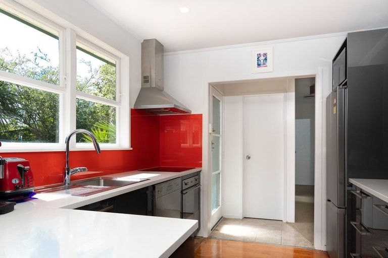Photo of property in 86 Universal Drive, Henderson, Auckland, 0610
