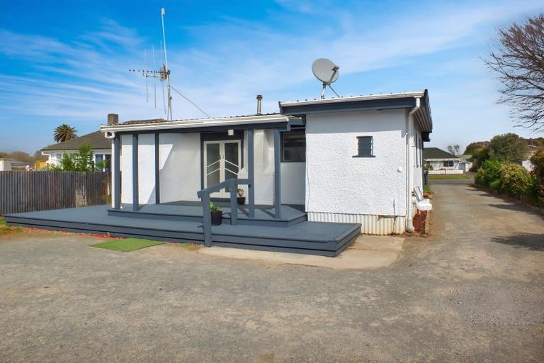 Photo of property in 35 Robinson Street, Foxton, 4814