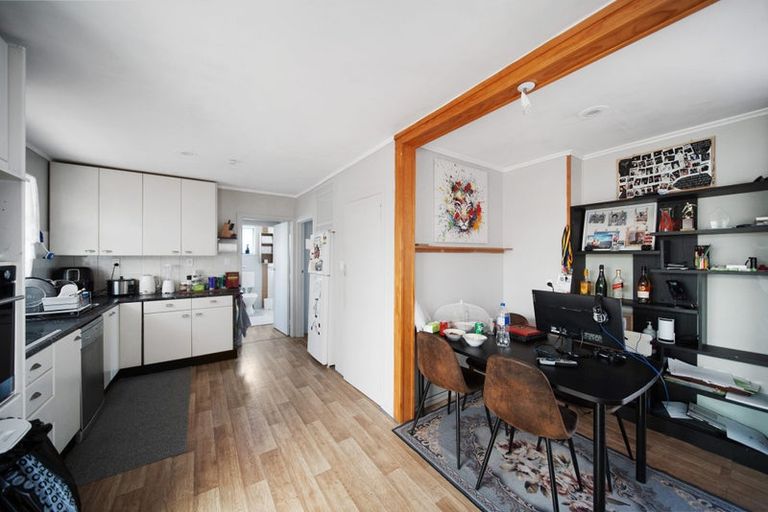 Photo of property in 9 Malcolm Place, Mangere East, Auckland, 2024