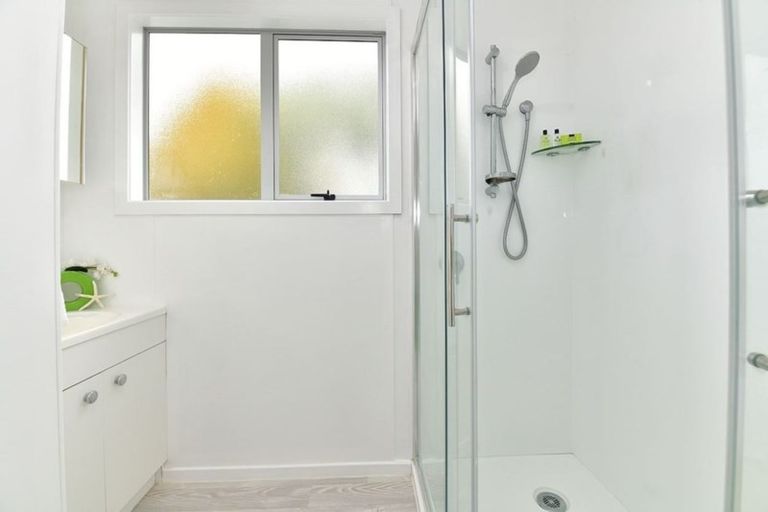 Photo of property in 2/11 Gilshennan Valley, Red Beach, 0932