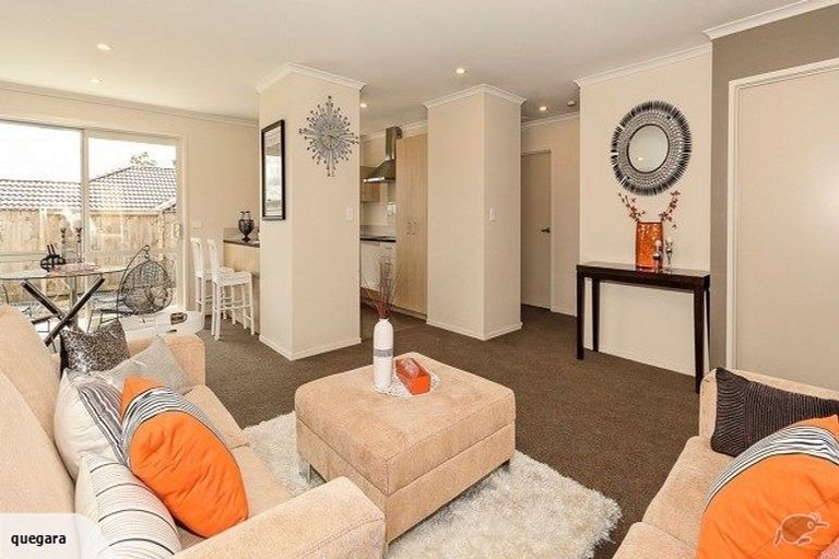 Photo of property in 19 Anna Lane, Glen Eden, Auckland, 0602