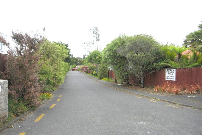 Photo of property in 4/4074 Great North Road, Glen Eden, Auckland, 0602