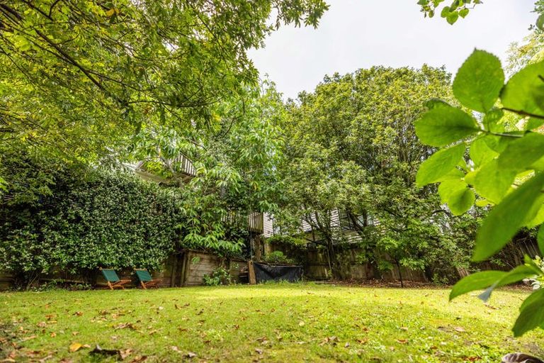 Photo of property in 104 Bassett Road, Remuera, Auckland, 1050