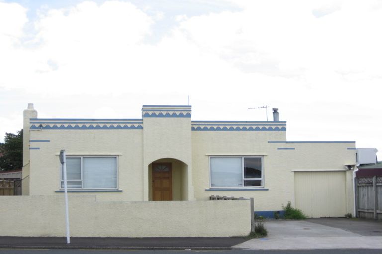 Photo of property in 50 Morley Street, New Plymouth, 4310