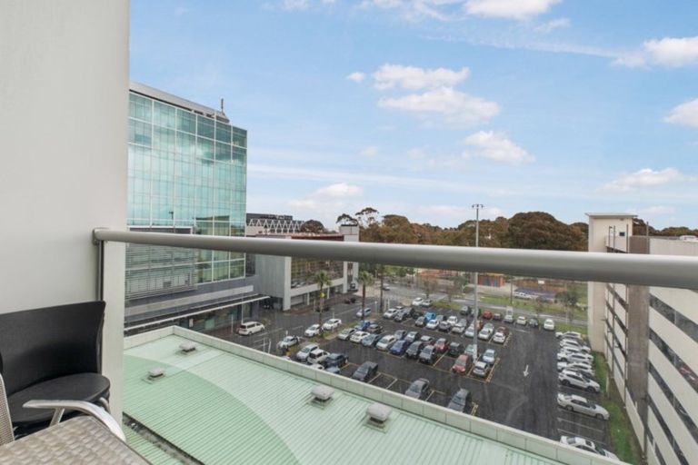 Photo of property in Proximity Apartments, 501/17 Osterley Way, Manukau, Auckland, 2104