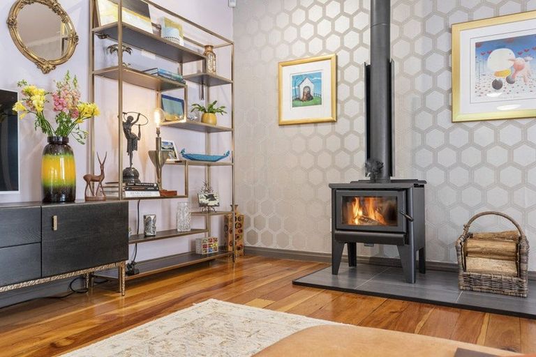 Photo of property in 324 Titirangi Road, Titirangi, Auckland, 0604