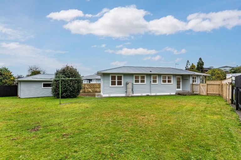 Photo of property in 14 Highbury Drive, Levin, 5510