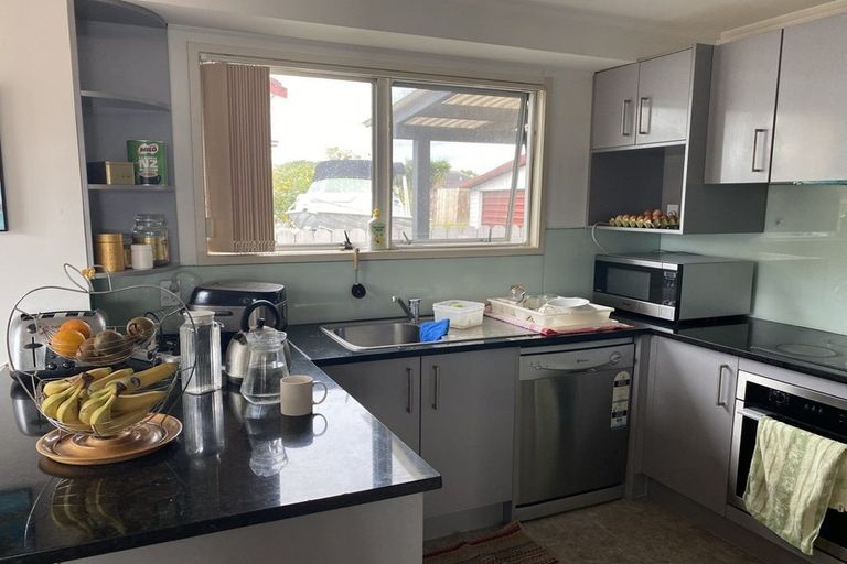 Photo of property in 93 Everglade Drive, Totara Heights, Auckland, 2105