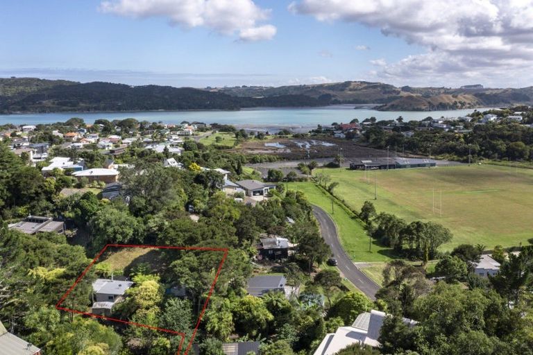 Photo of property in 28 Cross Street, Raglan, 3225