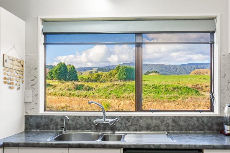 Photo of property in 28 Brandon Street, Otaki, 5512