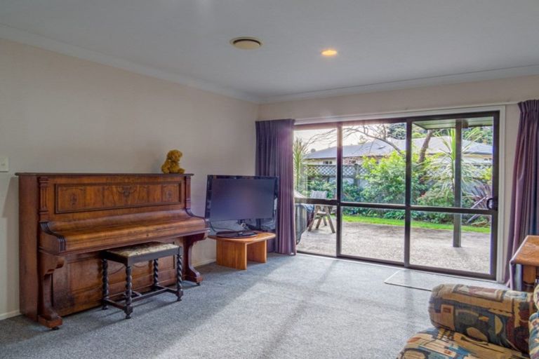 Photo of property in 21 The Fairway, Whakatane, 3120