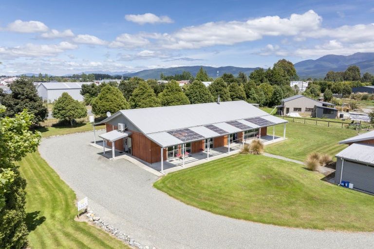 Photo of property in 22 Paton Place, Te Anau, 9600