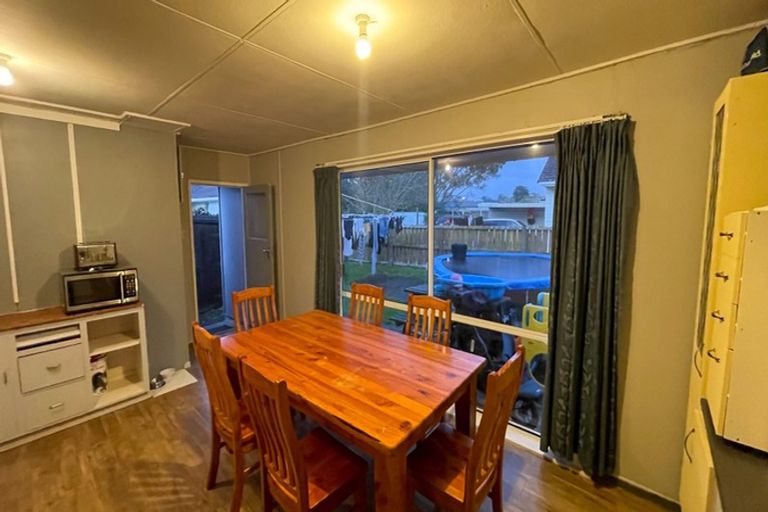 Photo of property in 21 Hamilton Drive, Waiuku, 2123