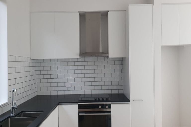 Photo of property in 15/62 Spenmoor Street, Newlands, Wellington, 6037