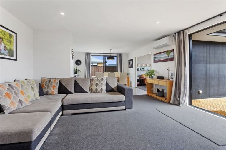 Photo of property in 12 Ruru Place, Oxford, 7430