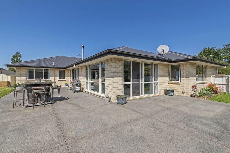 Photo of property in 1 Greenan Place, Doyleston, 7683