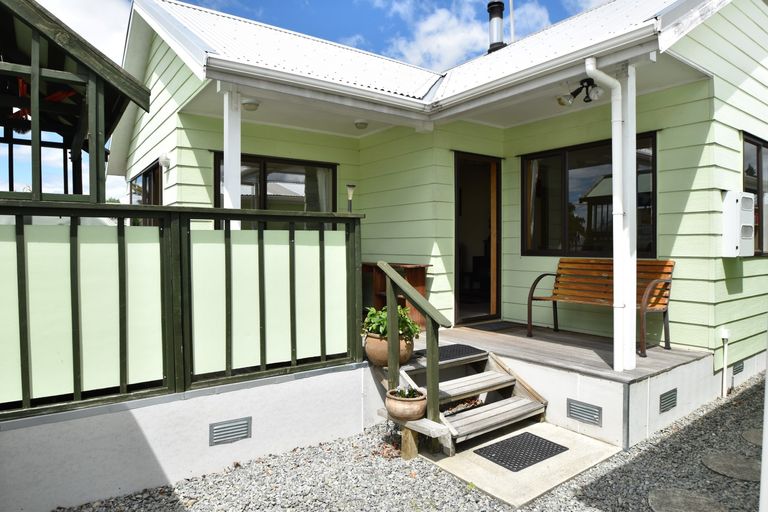 Photo of property in 11 Omahau Crescent, Twizel, 7901