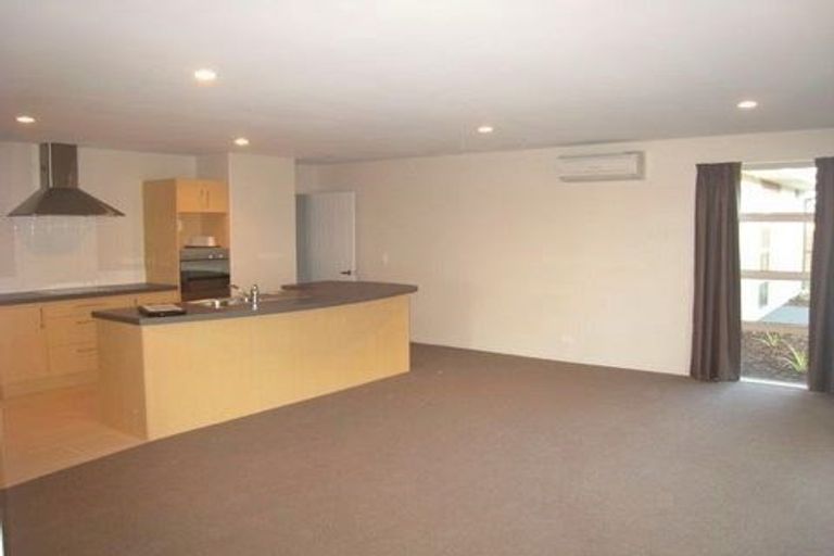 Photo of property in 10 Cognac Drive, Yaldhurst, Christchurch, 8042