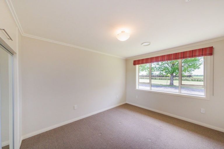 Photo of property in 5 Te Arakura Road, Newbury, Feilding, 4775
