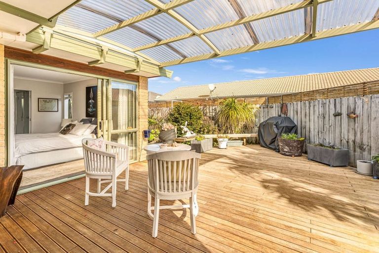 Photo of property in 4 Mayfair Close, Whitianga, 3510