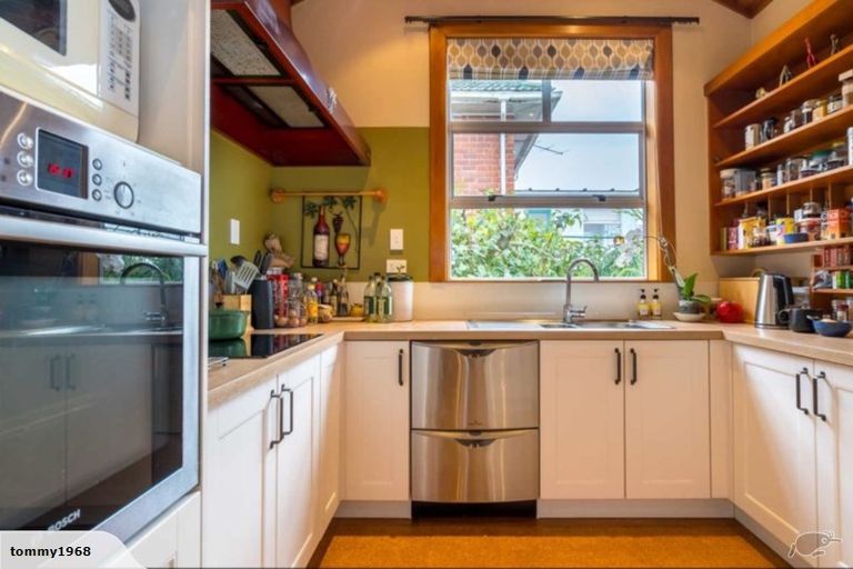 Photo of property in 32 City Road, Roslyn, Dunedin, 9010