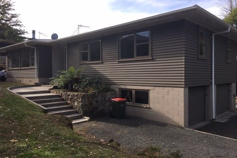 Photo of property in 8a Wharepaina Crescent, Springfield, Rotorua, 3015