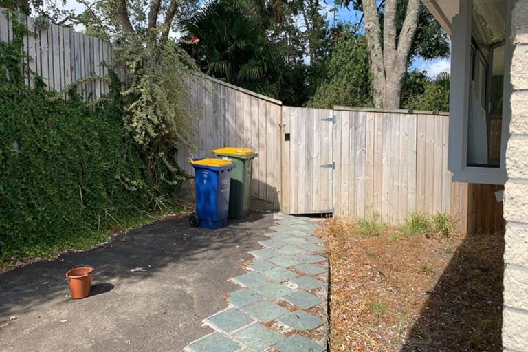 Photo of property in 1/75 Stredwick Drive, Torbay, Auckland, 0630