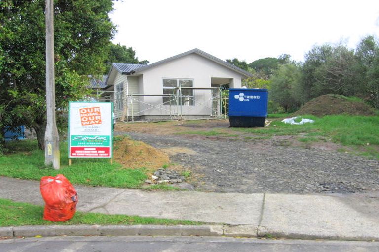 Photo of property in 11 Wainoni Heights, Greenhithe, Auckland, 0632